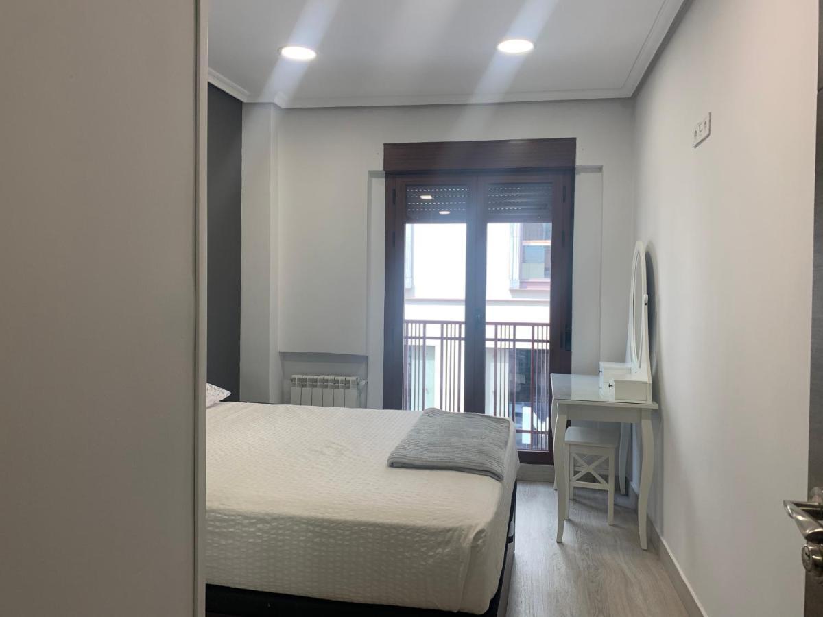 Apartamento Deluxe, 4 Habitaciones, Parking Madrid Kültér fotó