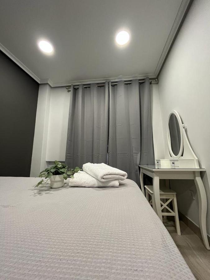 Apartamento Deluxe, 4 Habitaciones, Parking Madrid Kültér fotó