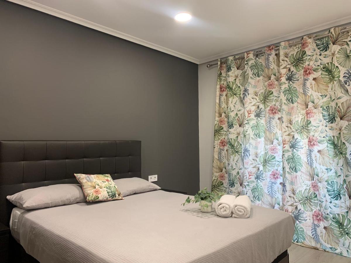 Apartamento Deluxe, 4 Habitaciones, Parking Madrid Kültér fotó